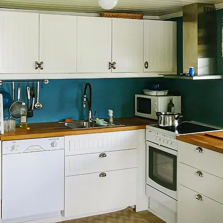 4 Bedroom In *